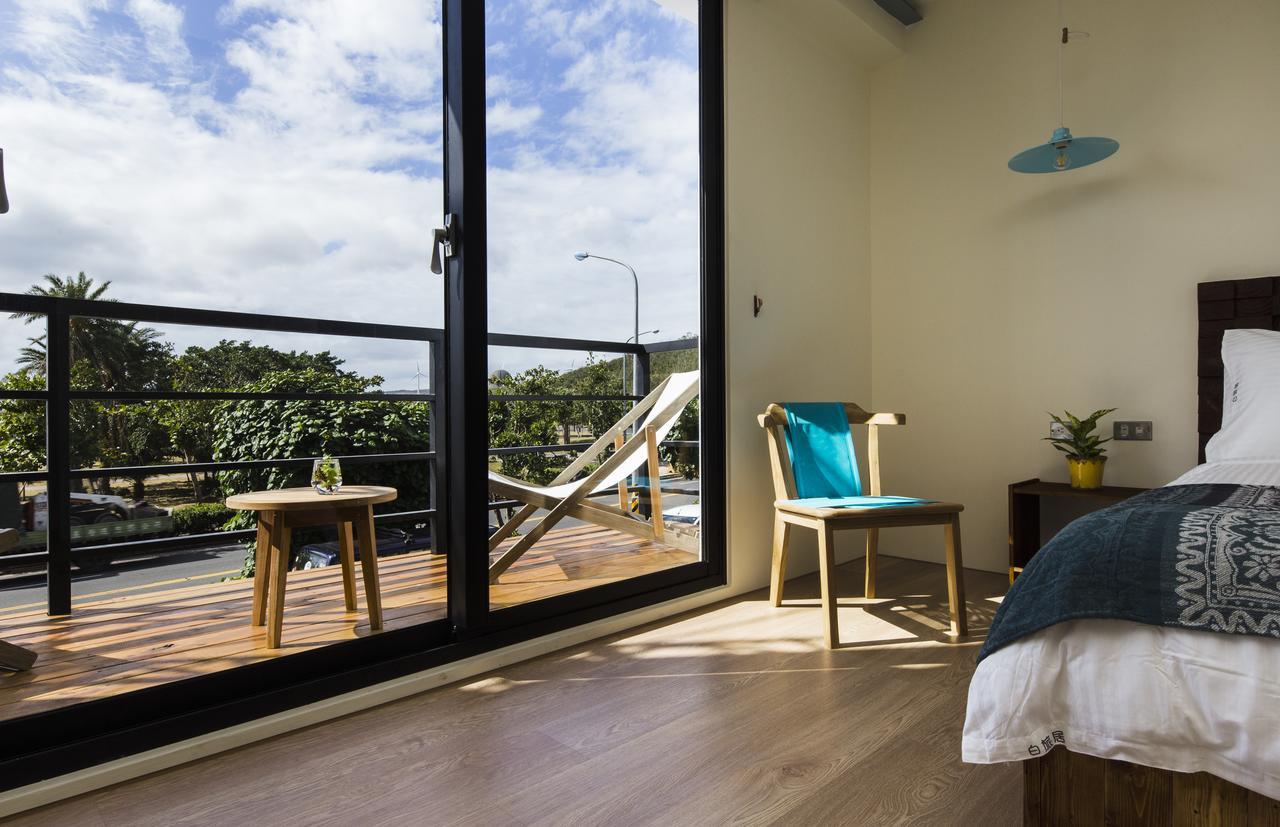 Haku Beach Days Inn Наньвань Экстерьер фото